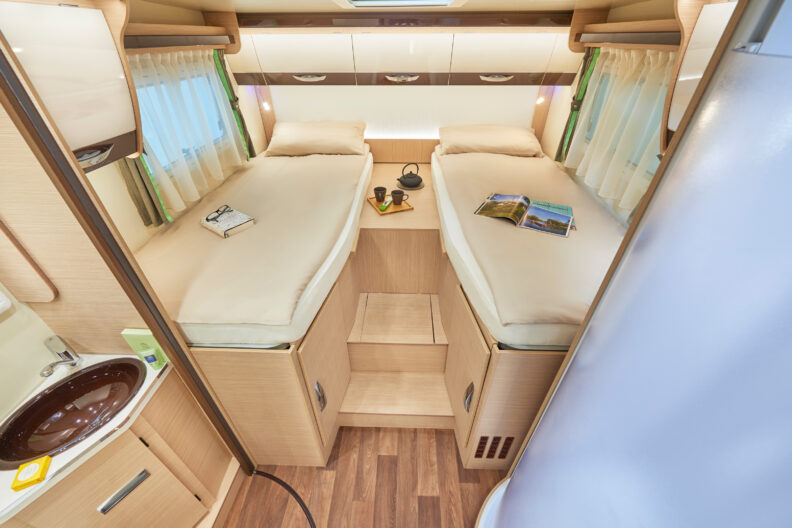 Wohnmobil mieten - Forster T738 EB