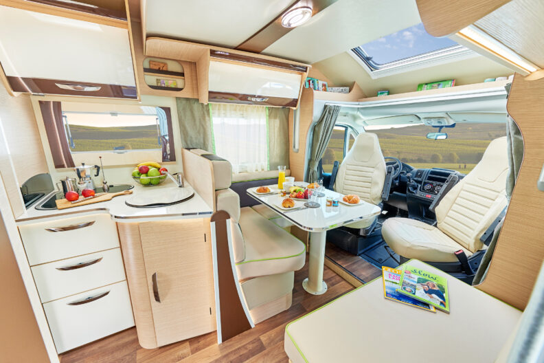 Wohnmobil mieten - Forster T738 EB